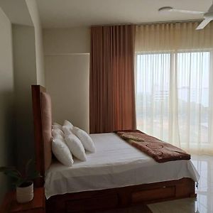 סרי ג'ייוורדנפורה קוטה Luxury 3 Bedrooms Apartment In Colombo Exterior photo