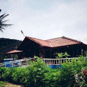 Chikmagalūr Rest Point Homestay Exterior photo