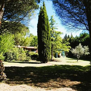 הוילה Brézilhac Gite En Pleine Nature - Parc, Piscine, Jacuzzi Exterior photo