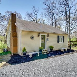 Homey Luray Cabin With Fire Pit And Deck! Exterior photo