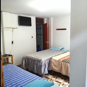 מלון צ'ורין Hostal Grau Exterior photo