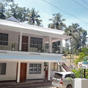 Kuttampuzha Crystal Riverview Homestay Exterior photo