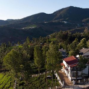 אוטי Stayvista At Villa Misty Oaks With Breakfast Exterior photo