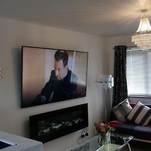 Wolverton  Milton Keynes Luxury Short Stay House With Wifi And Free Parking Exterior photo