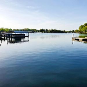 Denver Castaway Cove -Lake Norman Waterfront Home With Private Dock Exterior photo