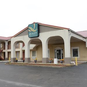 Covington Quality Inn & Suites Exterior photo