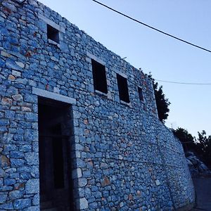 Argilia Shiro - Traditional Stone Villa Exterior photo