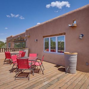 הוילה סנטה פה Casa Al Reves Pueblo-Style House With Views! Exterior photo