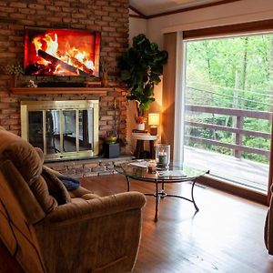 Mount Gretna Modern Cabin With Hot Tub Grill Lake Beach Wineries Hiking Fishing And Hershey Park Family And Pet Friendly Superhosts On Ab&B Exterior photo