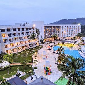 Sekupang Harris Resort Batam Waterfront Exterior photo