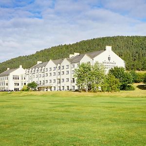 פיבלס Macdonald Cardrona Hotel, Golf & Spa Exterior photo