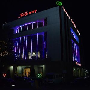 לנקראן Starway Hotel Exterior photo