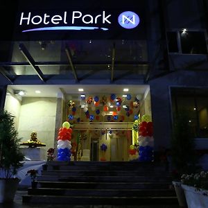 Vijayawāda Hotel Park N Exterior photo