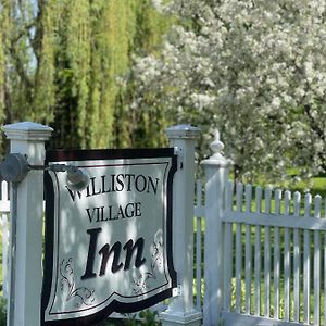 ברלינגטון Williston Village Inn Exterior photo