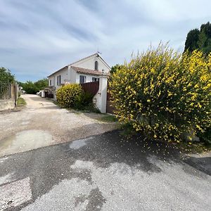 דירות סריאן Le Chalet De Lou Exterior photo