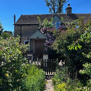 Avening Characterful, Cosy Cotswold Cottage, Folly Cottage Exterior photo