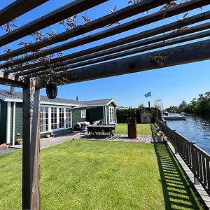 פינקפיין New - Private Residence - On A Lake Near Amsterdam Exterior photo
