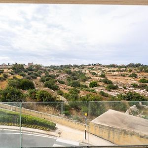 מרסשלוק Serene 2Br Apartment With Picturesque Views By 360 Estates Exterior photo