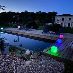 Bourg-sur-Gironde Suite Campagnarde Pres Bordeaux, Vue Sur Les Vignes Au Chateau Camponac Exterior photo