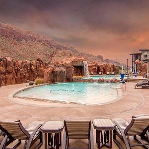 Spanish Valley Luxury Condo And Heated Pool Exterior photo
