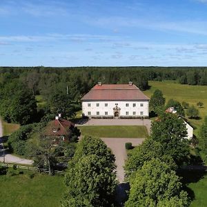 דירות אופסלה Laegenhet I Slott Fran 1600-Talet Exterior photo