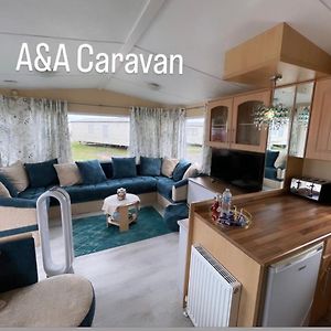 מלון לייסדאון-און-סי A&A Caravan Holidays Exterior photo