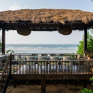 Querim Saffronstays Stella Maris - Luxury Beach Front Villa Near Redi Beach Exterior photo