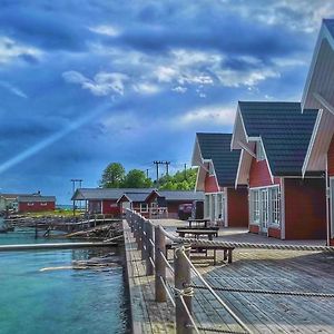 Dragoy Waterfront Fishermen'S Cottages Exterior photo