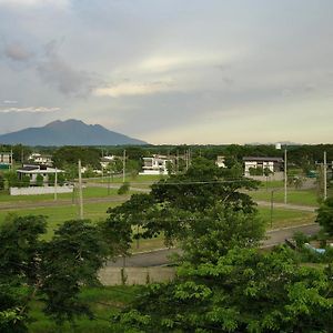 סנטה רוזה Nuvali Laguna Amaia 2Br Free Parking @ The Sanctuary Near Tagaytay And Carmelray Industrial Park Exterior photo
