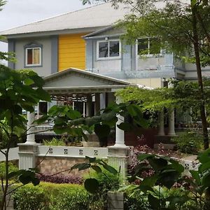 מלון Enrekang Oyo 92778 Rumah Massagena Syariah Exterior photo