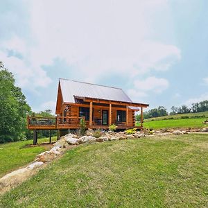 הוילה Modern Willis Cabin Retreat 24-Acre Working Farm! Exterior photo