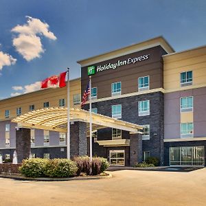 Holiday Inn Express & Suites Cheektowaga North East, An Ihg Hotel Exterior photo