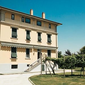 Spresiano Hotel Liberty Exterior photo