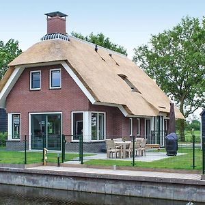 Idskenhuizen Child-Friendly Villa On The Water In Friesland Exterior photo