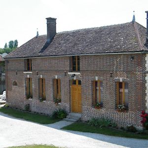הוילה Bucey-en-Othe Le Bas Du Buisson Ferme Exterior photo