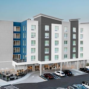 Towneplace Suites By Marriott Tampa קלירווטר Exterior photo