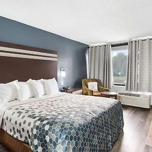 המונטון Red Carpet Inn & Suites Nj-73 Exterior photo