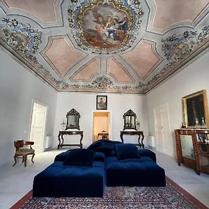 לינה וארוחת בוקר קורליאונה Palazzo Triolo - Dimora Di Charme Exterior photo