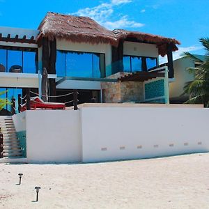 הוילה טלצ׳אק פוארטו Therasia Luxury Beachfront Retreat Exterior photo