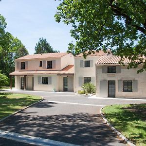 לינה וארוחת בוקר Graves-Saint-Amant Le Clos Des Lilas Exterior photo