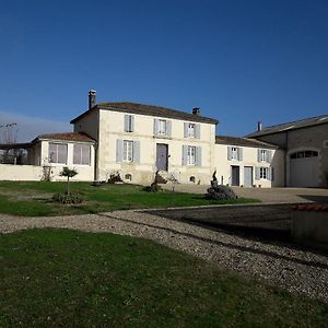 לינה וארוחת בוקר Mérignac L'En Haut Des Vignes Exterior photo