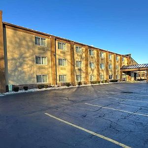 Americinn Woodstock Il Exterior photo