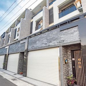 Guiren 綠竹 弄 親子 民宿 附設 背包 客房 Exterior photo