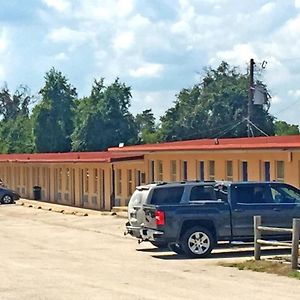 Fairfield Apollo Lodge And Rv Park Exterior photo