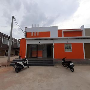 Pembunuh Super Oyo Capital O 93076 Batam Backpacker Guesthouse 2 Exterior photo