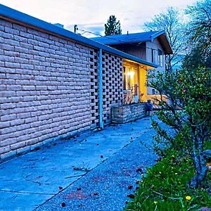 אובורן House With Classy Ceiling Exterior photo