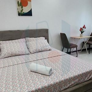 סמאל Ricres Hometel Double Bed R124 Exterior photo