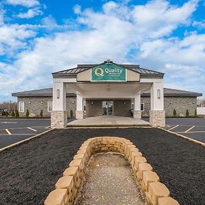 Caribou Quality Inn & Suites Exterior photo