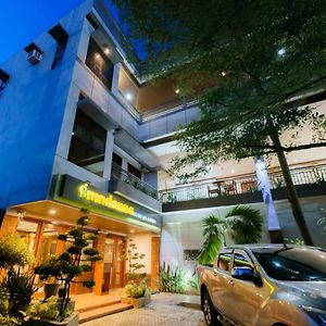 Panabo Madonna Hometel And Suites Exterior photo