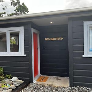 Halcombe Short Stay- Entire Guesthouse! Exterior photo